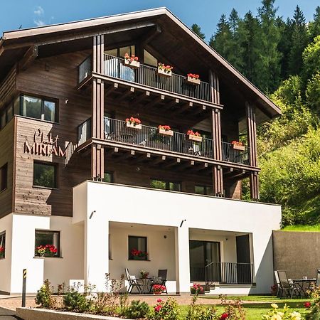 Chalet Miriam セルヴァ・ディ・ヴァル・ガルデーナ エクステリア 写真