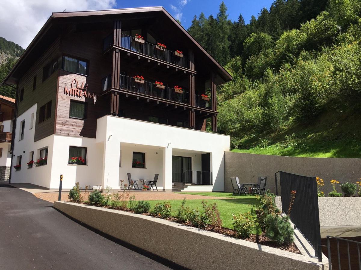 Chalet Miriam セルヴァ・ディ・ヴァル・ガルデーナ エクステリア 写真