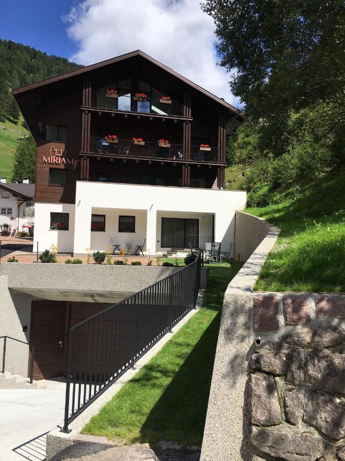 Chalet Miriam セルヴァ・ディ・ヴァル・ガルデーナ エクステリア 写真