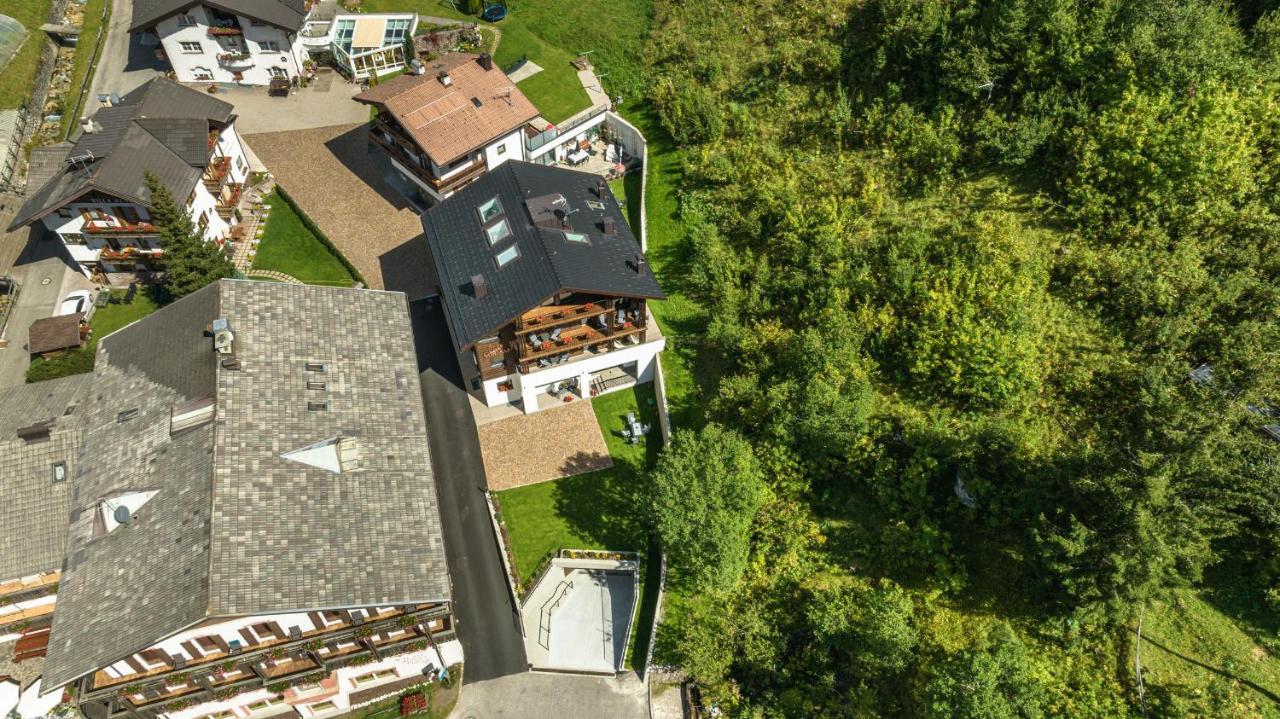 Chalet Miriam セルヴァ・ディ・ヴァル・ガルデーナ エクステリア 写真